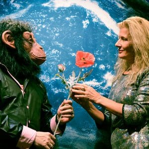 PHO Dominique-Dimey-Touche-pas-ma-planete-singe-et-coquelicot