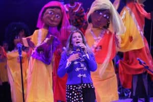 Dominique Dimey dans son Grand concert des droits de l’enfant au Cirque d’Hiver avec Jacques Higelin et Nicole Croisille
