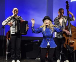 Dominique Dimey chante la planète