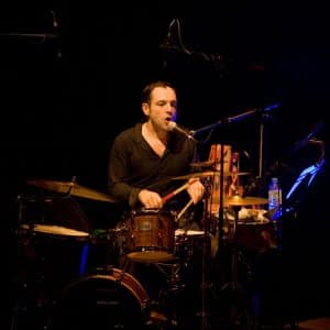 Dominique Dimey Concert des voix pour la planète Nicolas Krassilchik à la batterie